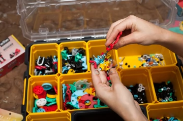 Игрушка – конструктор The Offbits Group Makers Kit (750 деталей в комплекте)