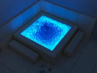 Сухой бассейн с шариками и RGB-подсветкой 190х190 см АЛМА