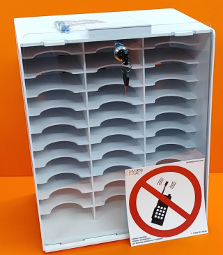 Коробка для 33 смартфонов с прозрачной крышкой на замке